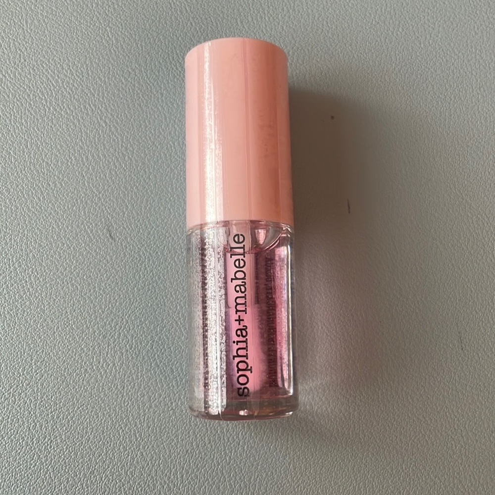 SOPHIA + MABELLE
Lip Slick Hydration Lip Oil in JUICE BAR